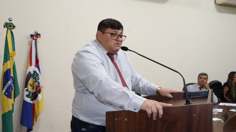 Vereador Carlito Eleutério dos Santos, PT de Glória de Dourados, solicita lombada eletrônica na BR-376, nas proximidades do santuário de Nossa Senhora Aparecida.