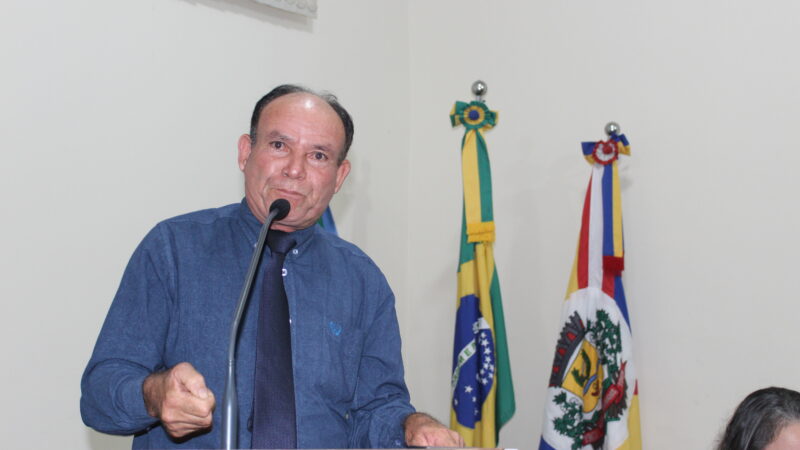 Vereador Carmo Felismino da Silva, do AVANTE, solicita manutenção e reposição de placas de sinalização de trânsito.