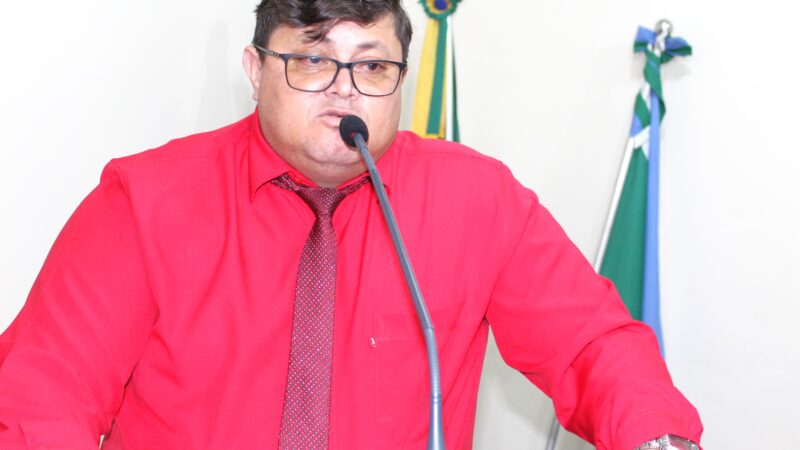 Vereador Carlito Eleutério do Santos solicita instalação de guard-rail em rodovia que liga ao Santuário de Aparecida.