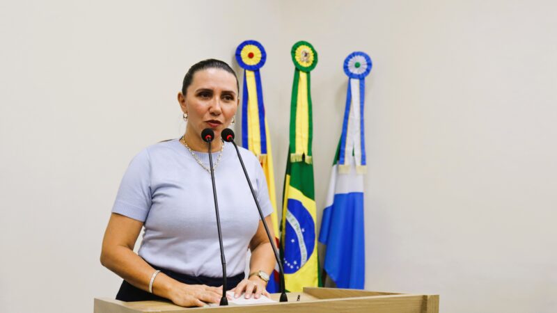 Vereadora Eliane Monteiro de Brito solicita sinalização de vagas para PCD nas escolas municipais e estaduais.