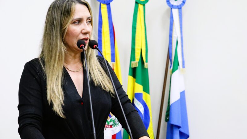 Vereadora Eliane Monteiro solicita melhorias na estrada do Assentamento Betel em Glória de Dourados.