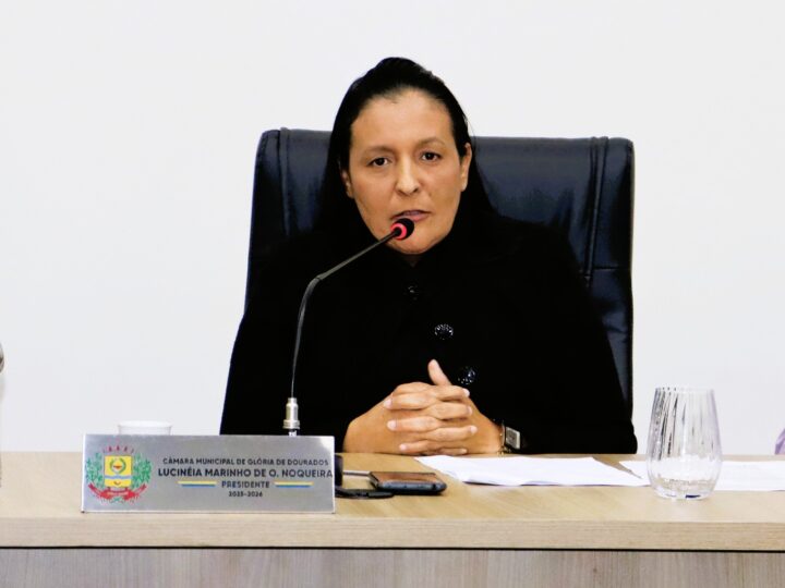 Vereadora Lucineia Marinho solicita construção de cobertura para a Feira do Produtor em Glória de Dourados.