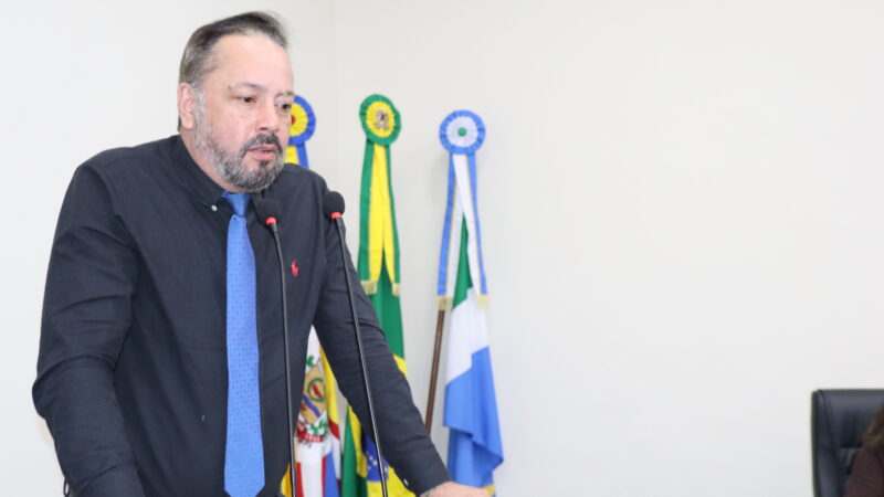 Vereador Mauro Cezar propõe atendimento especializado em ABA para pessoas com autismo em Glória de Dourados.
