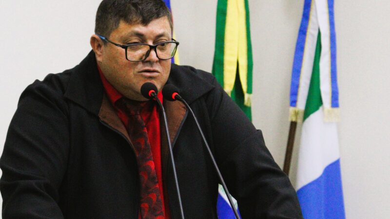 Vereador Carlito Eleutério propõe implantação gradual de coleta seletiva em Glória de Dourados.